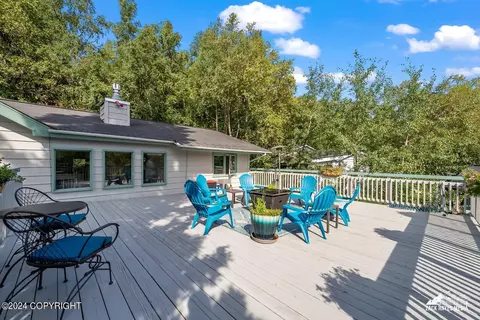 Exterior - 4401 Edinburgh Dr, Anchorage, AK 99502 photo 5 of 11