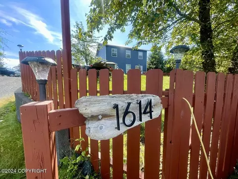 1614 Lynden Way, Kodiak, AK 99615