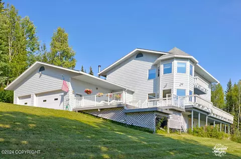 1488 Holy Cross Dr, Fairbanks, AK 99709