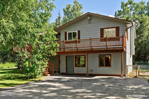 4300 Riverton Ave, Anchorage, AK 99516