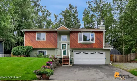 17728 Nitoanya Cir, Eagle River, AK 99577