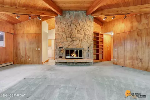 Living - 2136 E 36th Ave, Anchorage, AK 99503 photo 4 of 8