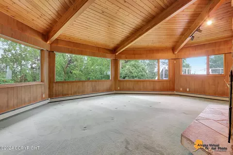 Living - 2136 E 36th Ave, Anchorage, AK 99503 photo 3 of 8