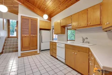 Kitchen - 2136 E 36th Ave, Anchorage, AK 99503 photo 3 of 9