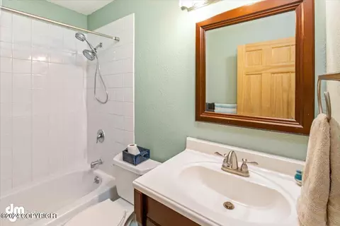 4536 E 6th Ave, Anchorage, AK 99508 photo 31