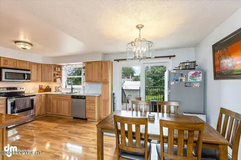 4536 E 6th Ave, Anchorage, AK 99508 photo 40
