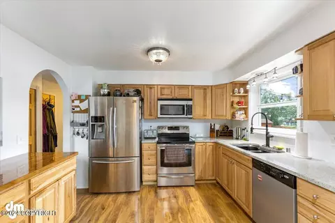 4536 E 6th Ave, Anchorage, AK 99508 photo 37
