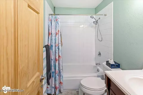 4536 E 6th Ave, Anchorage, AK 99508 photo 32