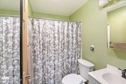 4536 E 6th Ave, Anchorage, AK 99508 photo 28