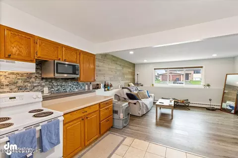 4536 E 6th Ave, Anchorage, AK 99508 photo 19