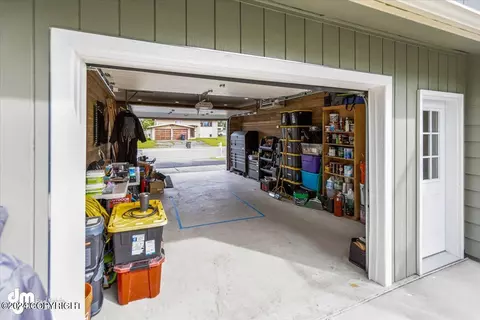 4536 E 6th Ave, Anchorage, AK 99508 photo 9