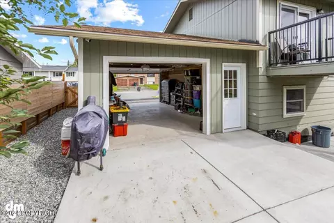 4536 E 6th Ave, Anchorage, AK 99508 photo 8