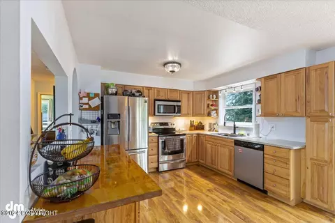 4536 E 6th Ave, Anchorage, AK 99508 photo 38