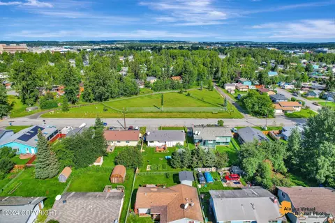 View/Area - 3214 E 16th Ave, Anchorage, AK 99508 photo 5 of 10