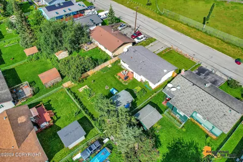 View/Area - 3214 E 16th Ave, Anchorage, AK 99508 photo 8 of 10