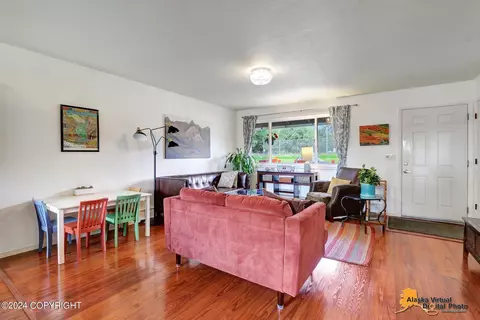 Living - 3214 E 16th Ave, Anchorage, AK 99508 photo 4 of 4