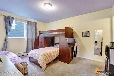 Bedroom - 3214 E 16th Ave, Anchorage, AK 99508 photo 3 of 5