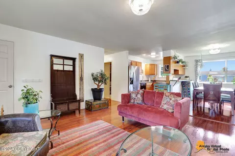 Living - 3214 E 16th Ave, Anchorage, AK 99508 photo 3 of 4