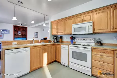 10950 Kaskanak Dr, Eagle River, AK 99577 photo 15