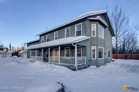 9030 E Brooklyn Cir, Palmer, AK 99645