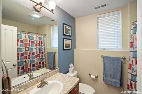 Bath - 20501 Pine Crest Ln, Eagle River, AK 99577 photo 4 of 4