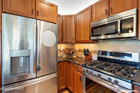 Kitchen - 20501 Pine Crest Ln, Eagle River, AK 99577 photo 1 of 2