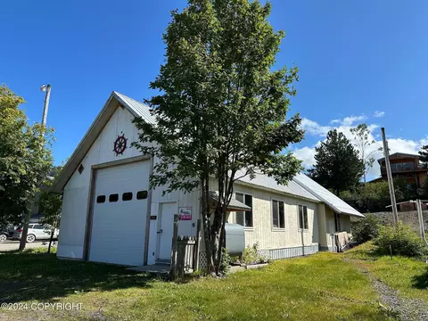 244 Fulmor Ave, Seldovia, AK 99663