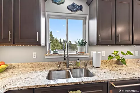 2031 Casey Cusack Loop, Anchorage, AK 99515 photo 8