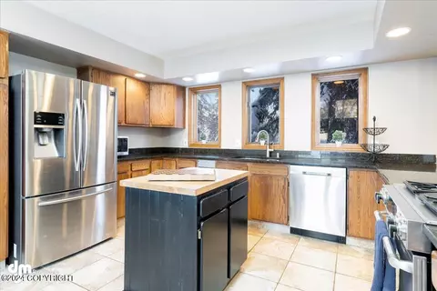 10143 Stewart Dr, Eagle River, AK 99577 photo 7