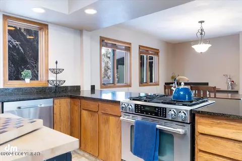 10143 Stewart Dr, Eagle River, AK 99577 photo 10