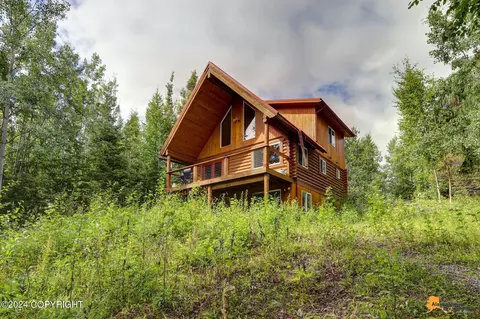 705 N Knob Hill Ct, Wasilla, AK 99654