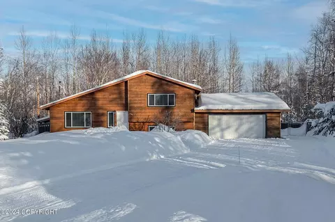 3395 Grizzly Bear Ct, Wasilla, AK 99654