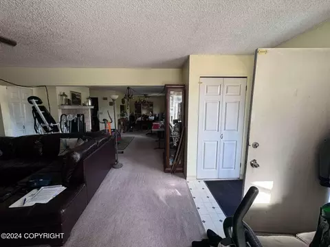 Entry Way - 4630 E 9th Ave, Anchorage, AK 99508 photo 1 of 1
