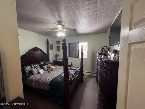 Bedroom - 4630 E 9th Ave, Anchorage, AK 99508 photo 3 of 7