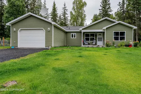 29993 Adeena Ln, Soldotna, AK 99669
