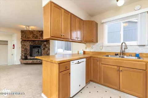 8300 E 32nd Ave, Anchorage, AK 99504 photo 21