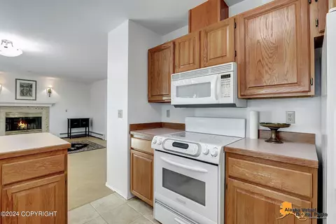 340 Peppertree Loop, Anchorage, AK 99504 photo 11