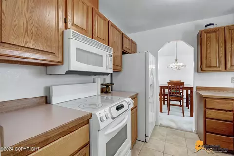 340 Peppertree Loop, Anchorage, AK 99504 photo 14