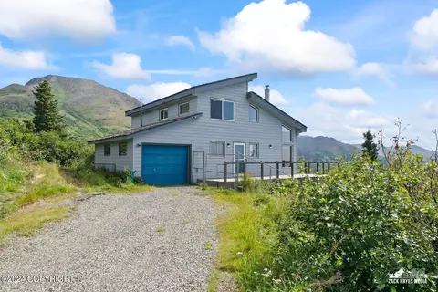 13520 Sunshine Loop, Anchorage, AK 99516