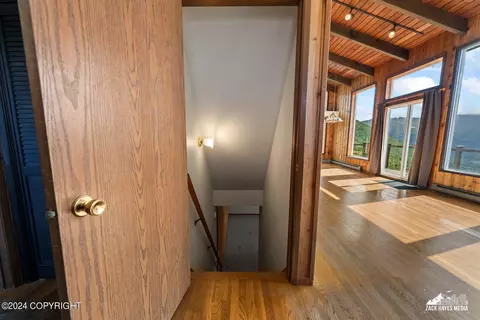 Entry Way - 13520 Sunshine Loop, Anchorage, AK 99516 photo 5 of 7