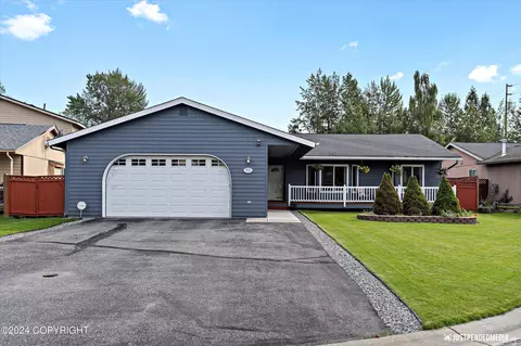 976 Shakespeare Cir, Anchorage, AK 99503