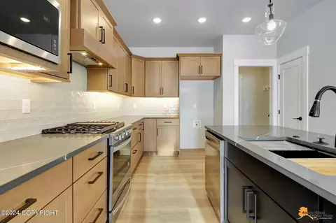 8791 Chalk Hill Loop, Anchorage, AK 99502 photo 15