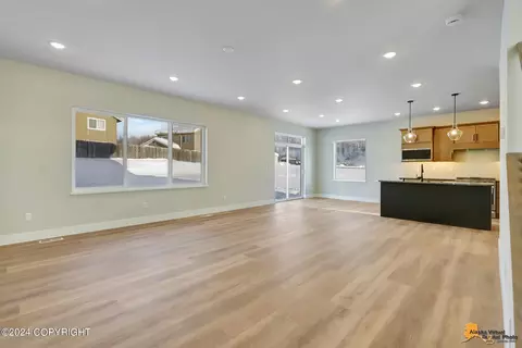 8791 Chalk Hill Loop, Anchorage, AK 99502 photo 9