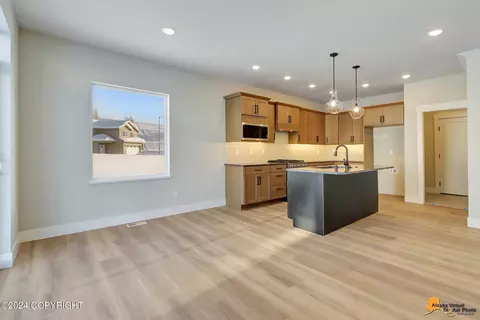 8791 Chalk Hill Loop, Anchorage, AK 99502 photo 10