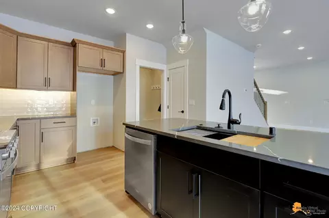 8791 Chalk Hill Loop, Anchorage, AK 99502 photo 17