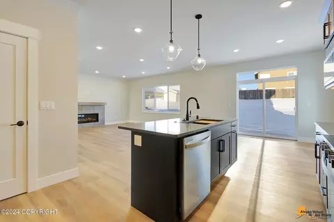 8791 Chalk Hill Loop, Anchorage, AK 99502 photo 14