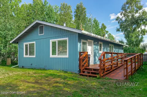 2419 Mercier St, Fairbanks, AK 99701