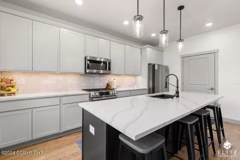 8739 Turlock Dr, Eagle River, AK 99577 photo 10