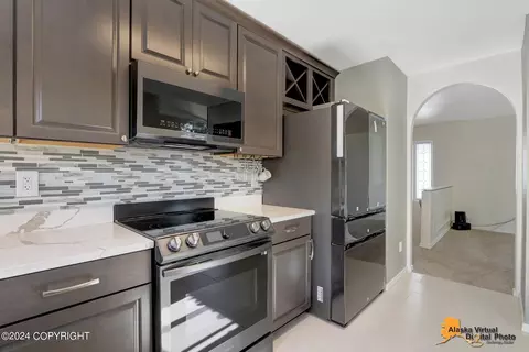 Kitchen - 12009 Copper Mountain Dr, Eagle River, AK 99577 photo 4 of 5