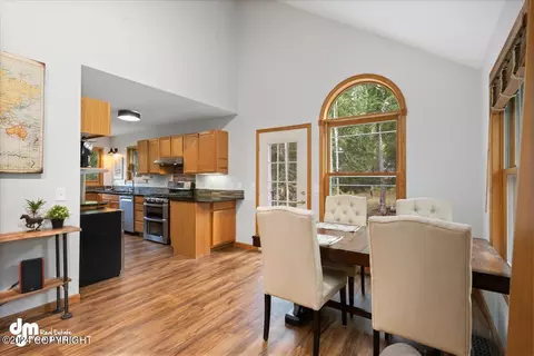 Dining - 7415 River Park Cir, Eagle River, AK 99577 photo 1 of 1
